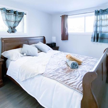 Apartament Lovely 1-Br W Sofa Bed In The Heart Of Ndg Montreal Zewnętrze zdjęcie