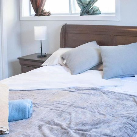 Apartament Lovely 1-Br W Sofa Bed In The Heart Of Ndg Montreal Zewnętrze zdjęcie